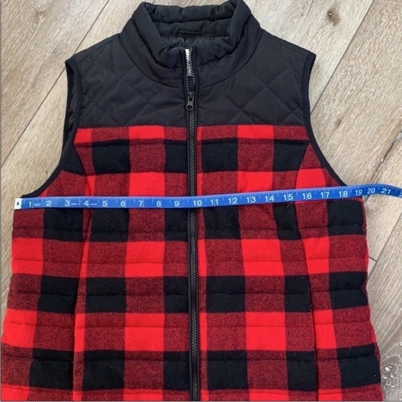 Ruff Hewn Buffalo Plaid Quilted Zip Up Vest Red & Black - Picture 8 of 8